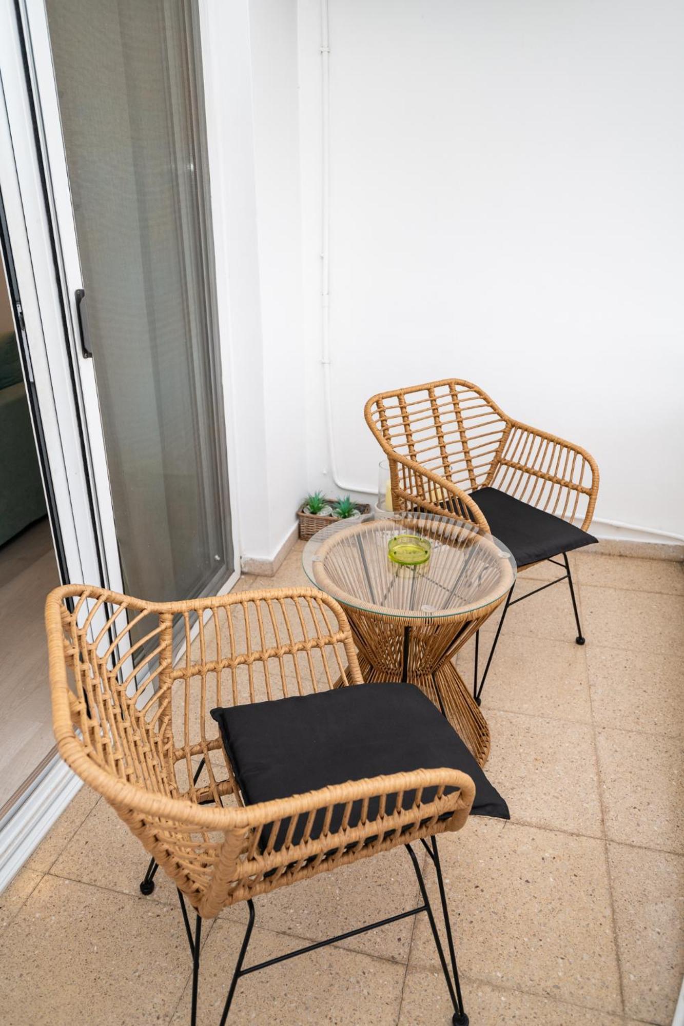 Lazuli Sea View Beachfront Ap 21 Larnaca Esterno foto