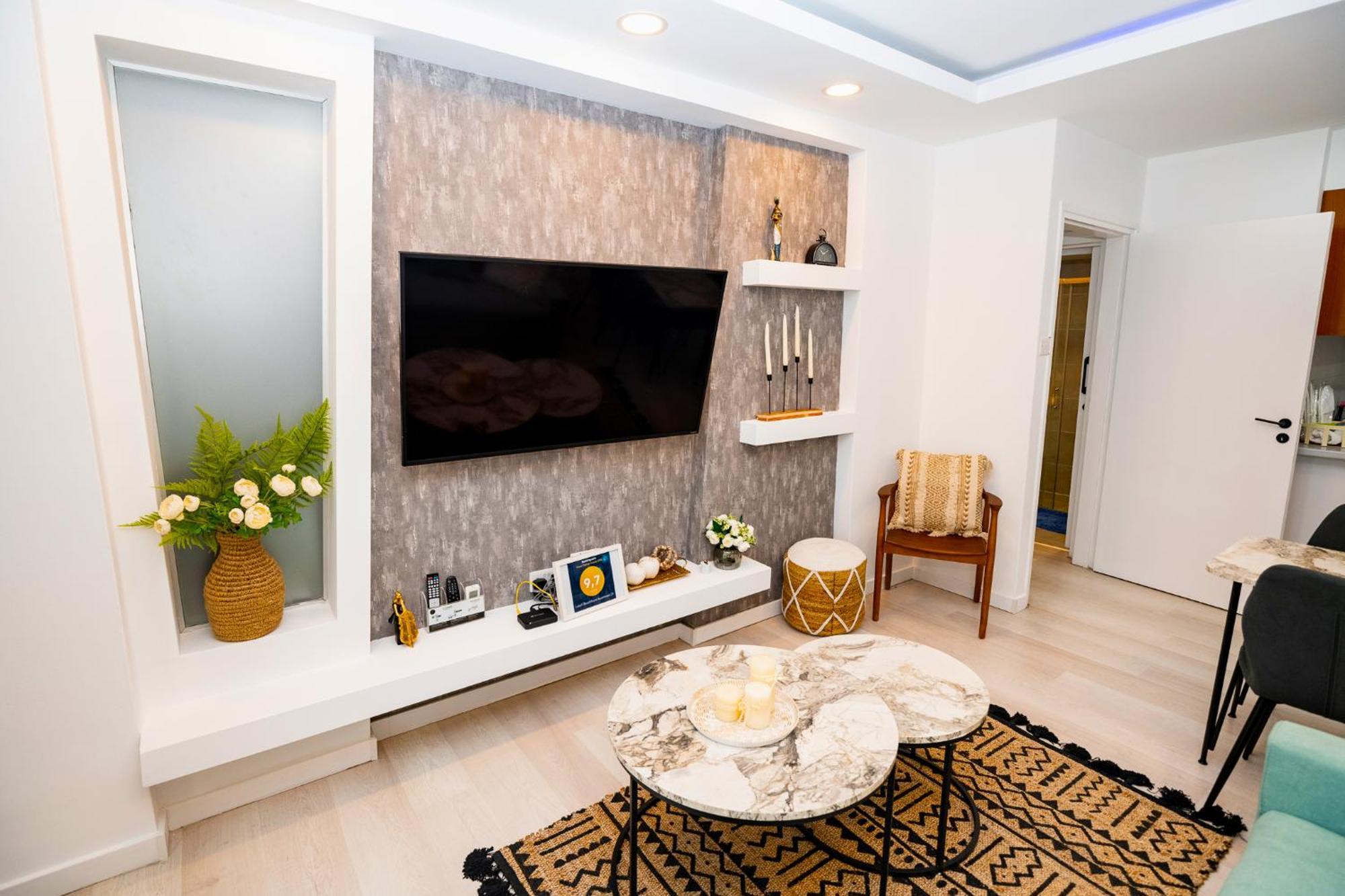 Lazuli Sea View Beachfront Ap 21 Larnaca Esterno foto