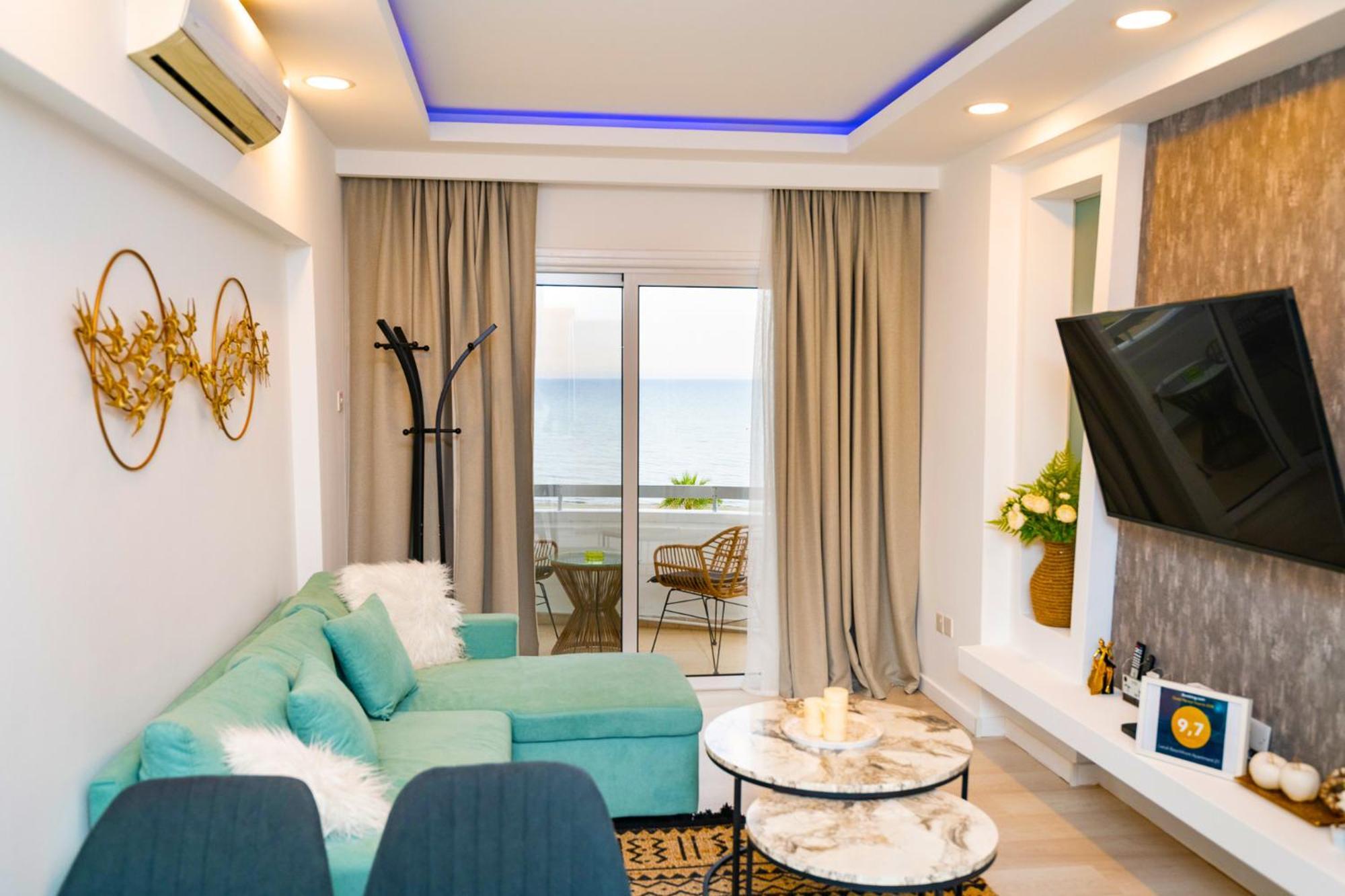 Lazuli Sea View Beachfront Ap 21 Larnaca Esterno foto