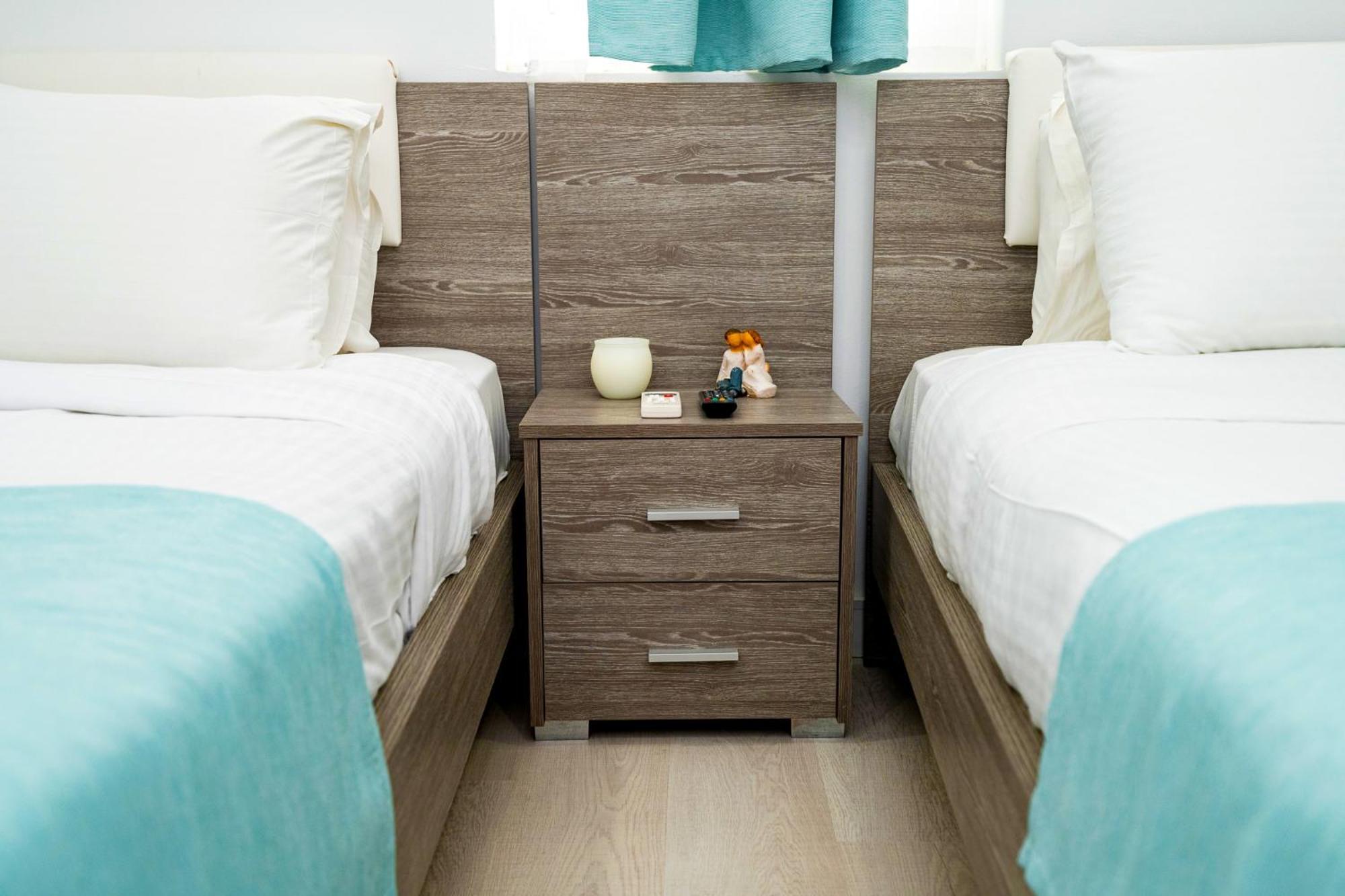 Lazuli Sea View Beachfront Ap 21 Larnaca Esterno foto